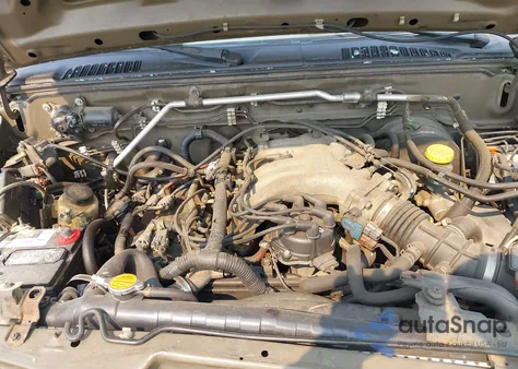 2002 Nissan Frontier Xe-V6 z USA, uszkodzony, nr VIN 1N6ED29YX2C369056